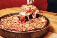 Deep Dish Pizza (Image via Instagram/@labriolachicago)